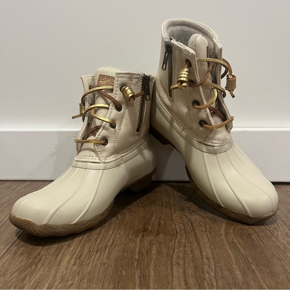 Sperry Duck Boots Cream and Gold Womens Size 6 - Picture 2 of 12